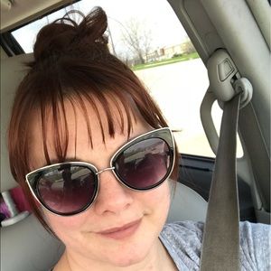 Meet your Posher, Erica